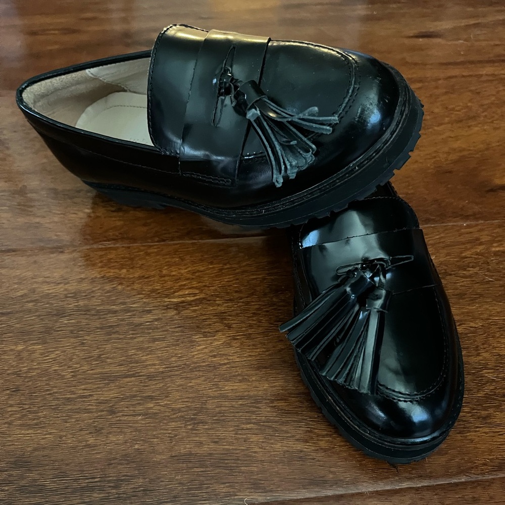 Zara girls black loafers size 29/11